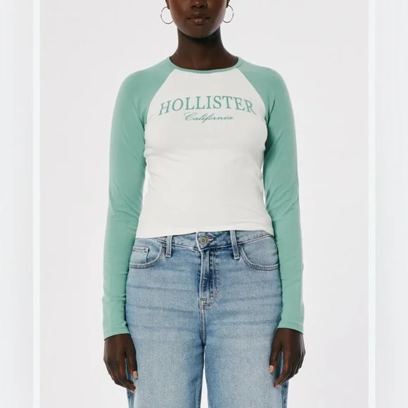 Hollister Black and White Raglan Top - Picture 10 of 10